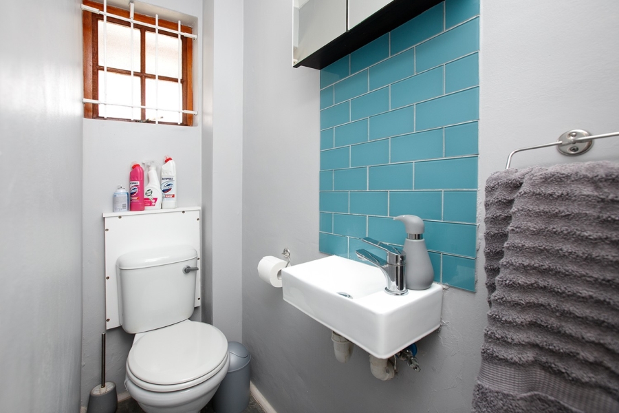 To Let 2 Bedroom Property for Rent in Wynberg Western Cape
